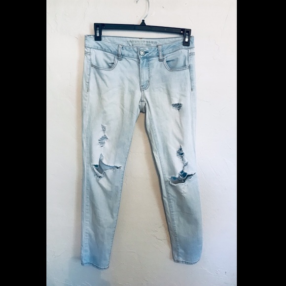 AE Light Wash Distressed Skinny Jeans - Picture 1 of 7